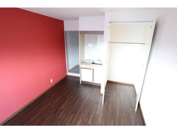 トータスビルの居間