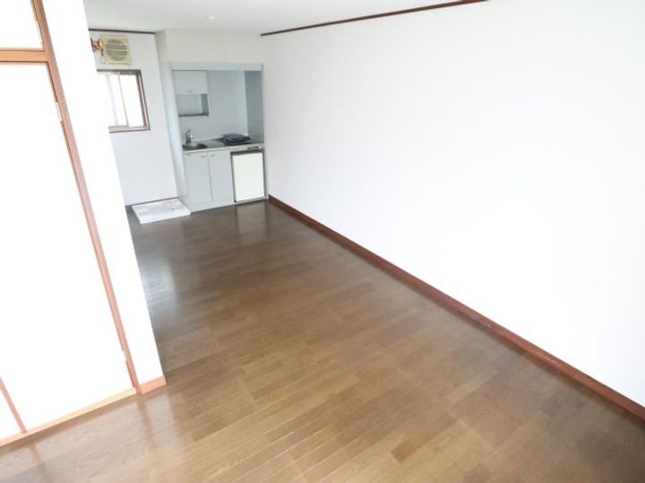 奈良県奈良市三条大路4丁目(アパート)の賃貸物件の居間