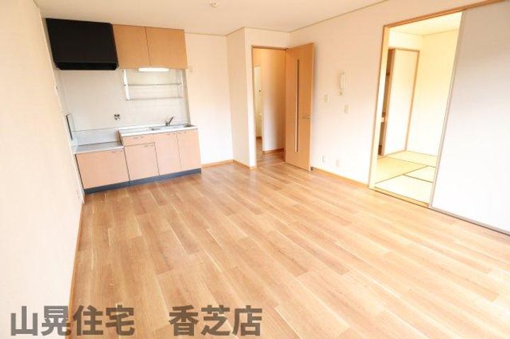 奈良県香芝市狐井(アパート)の賃貸物件の居間