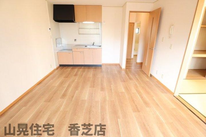 奈良県香芝市狐井(アパート)の賃貸物件の居間