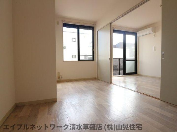 静岡県静岡市清水区鳥坂(アパート)の賃貸物件102の居間