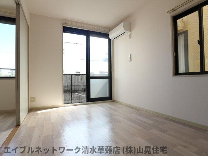 静岡県静岡市清水区鳥坂(アパート)の賃貸物件102の居間