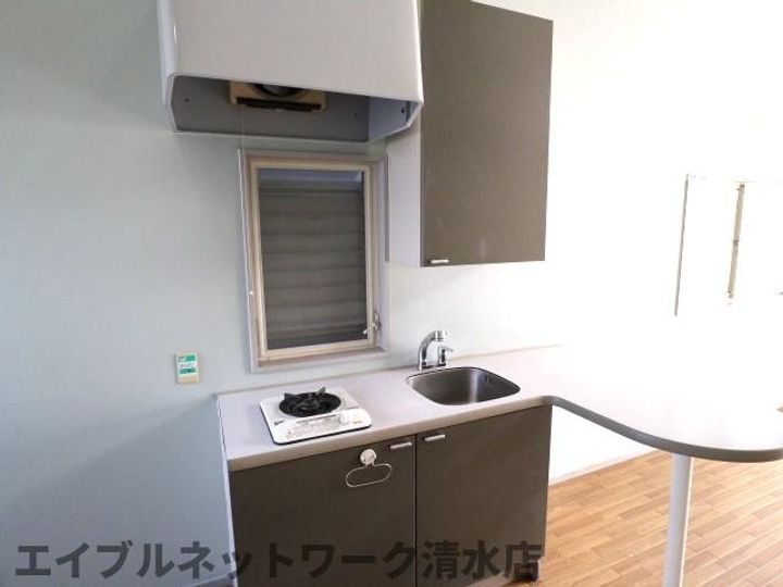 静岡県静岡市清水区高橋2丁目(アパート)の賃貸物件のキッチン