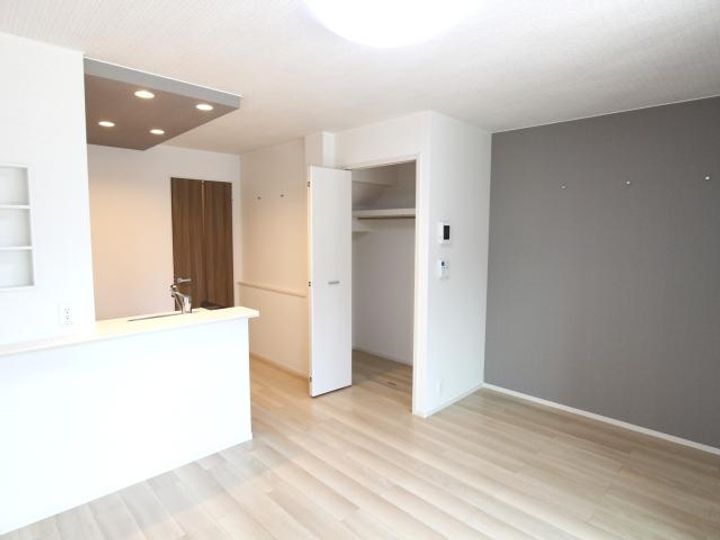 奈良県北葛城郡王寺町久度3丁目(アパート)の賃貸物件の居間