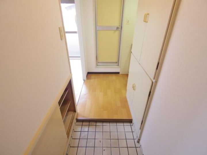 奈良県天理市丹波市町(マンション)の賃貸物件の玄関