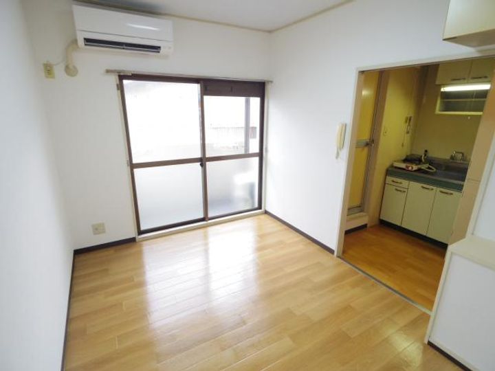 奈良県天理市丹波市町(マンション)の賃貸物件の居間