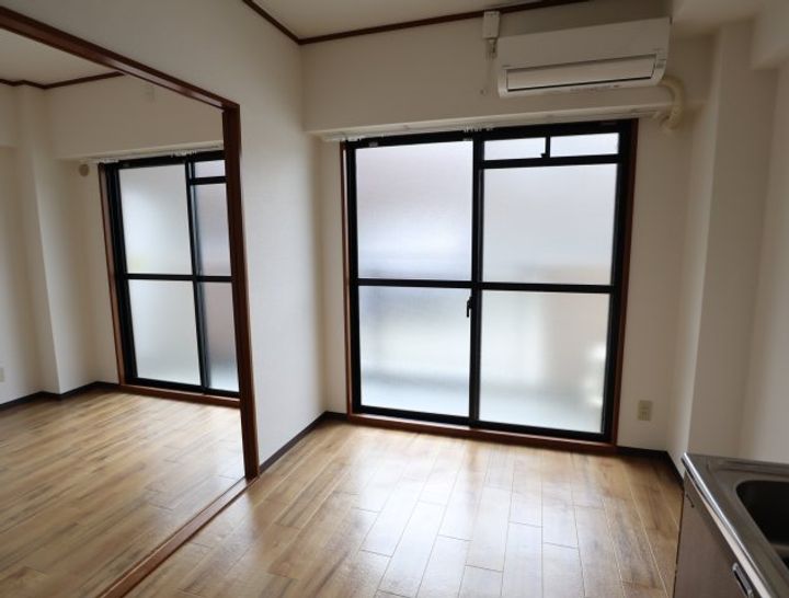 奈良県生駒市辻町(マンション)の賃貸物件102の居間