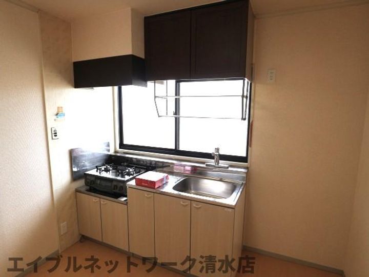 静岡県静岡市清水区西久保(アパート)の賃貸物件のキッチン