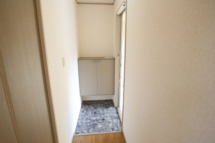 奈良県葛城市加守(アパート)の賃貸物件201の玄関