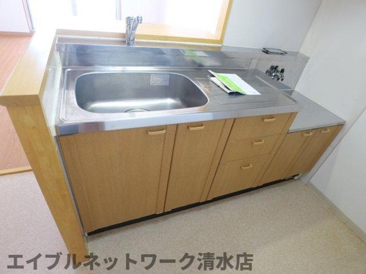 静岡県静岡市清水区折戸4丁目(マンション)の賃貸物件のキッチン