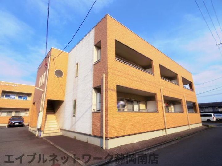 エルスタンザ西島Ⅲの外観