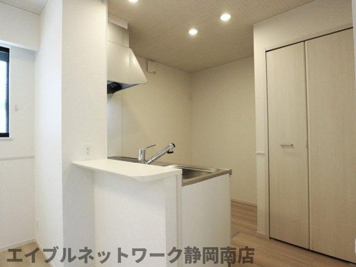 ピースフルリビング茶町のキッチン