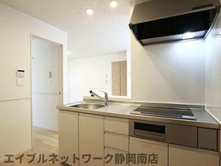 ピースフルリビング茶町のキッチン