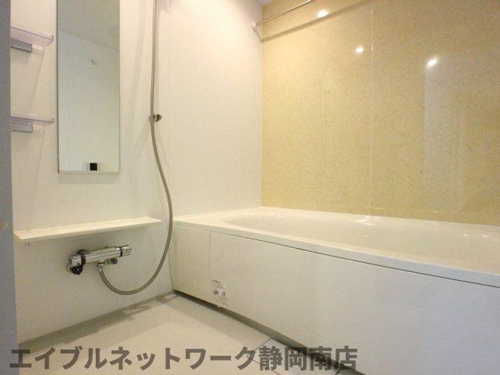 レジデンス・ヤギⅣAの風呂