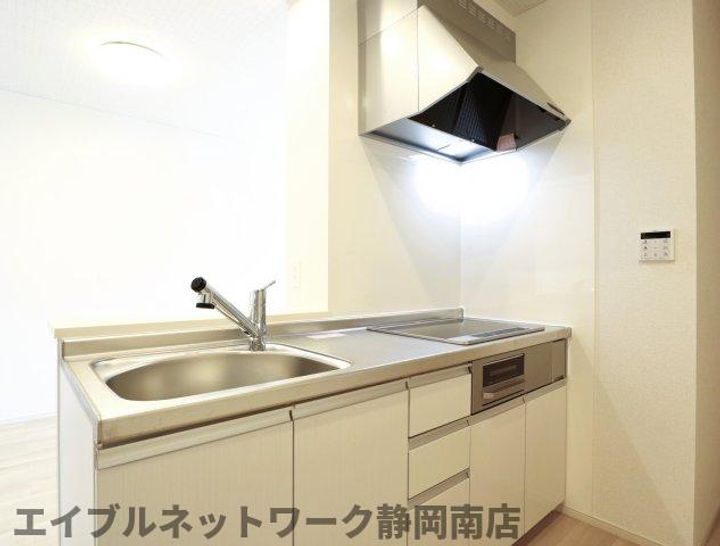 レジデンス・ヤギⅣBのキッチン