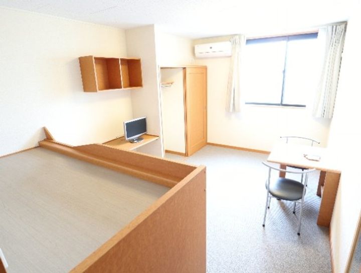 レオパレスくれーる大安寺208の内装