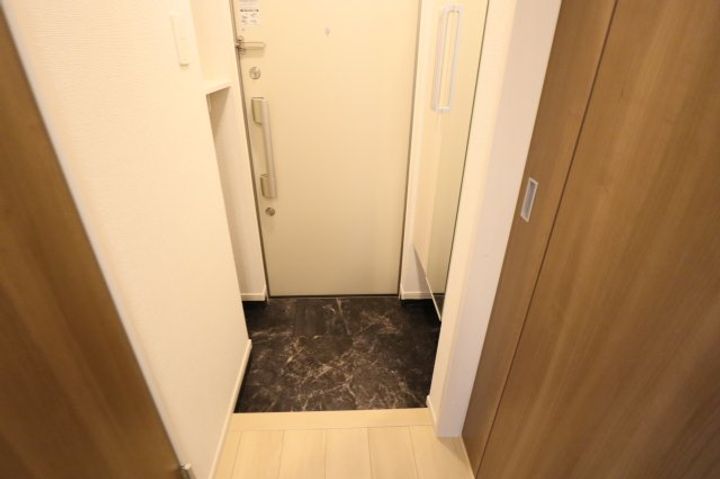 奈良県橿原市四条町(アパート)の賃貸物件の玄関