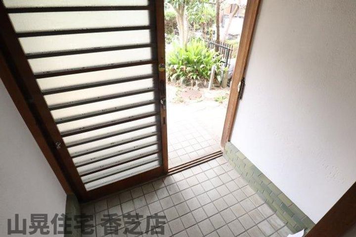 奈良県香芝市関屋(一戸建)の賃貸物件K-1の玄関