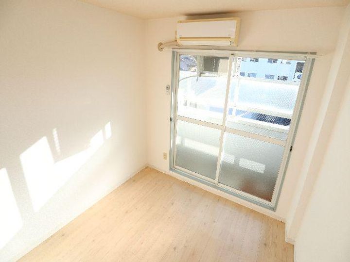 奈良県奈良市大安寺7丁目(マンション)の賃貸物件の居間