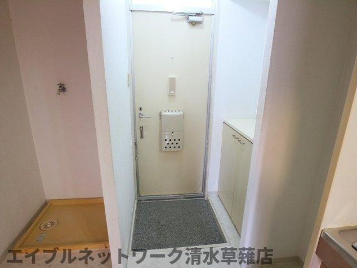 静岡県静岡市清水区谷田(アパート)の賃貸物件203の玄関