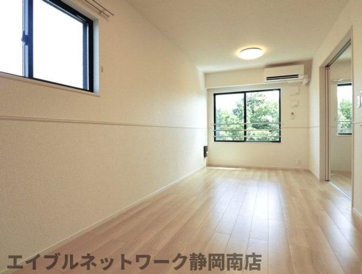 メゾン グランツの居間