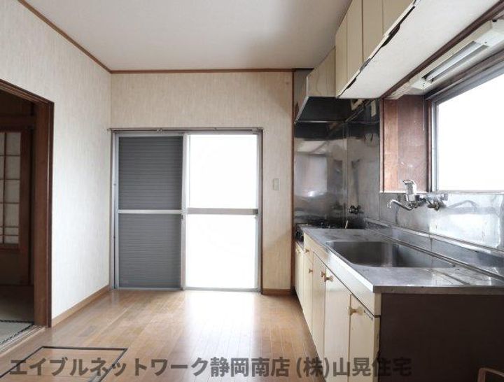 静岡県焼津市田尻(一戸建)の賃貸物件Kの居間