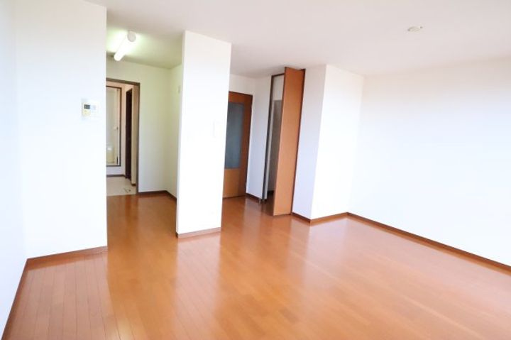 奈良県香芝市旭ケ丘3丁目(テラスハウス)の賃貸物件102の居間