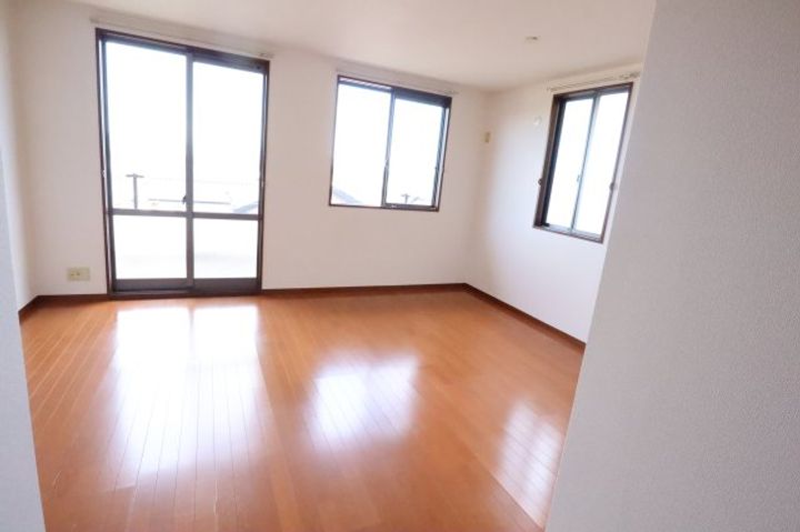 奈良県香芝市旭ケ丘3丁目(テラスハウス)の賃貸物件102の居間