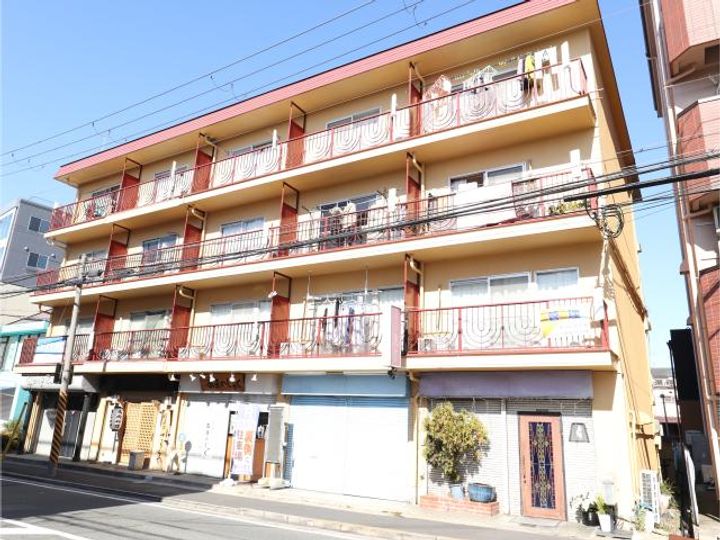 奈良県奈良市杉ヶ町(マンション)の賃貸物件の外観