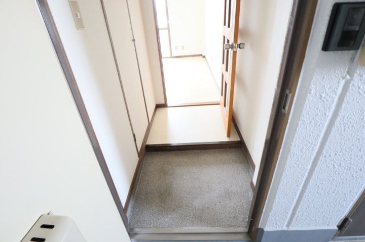 ナッシュエイ86311の玄関