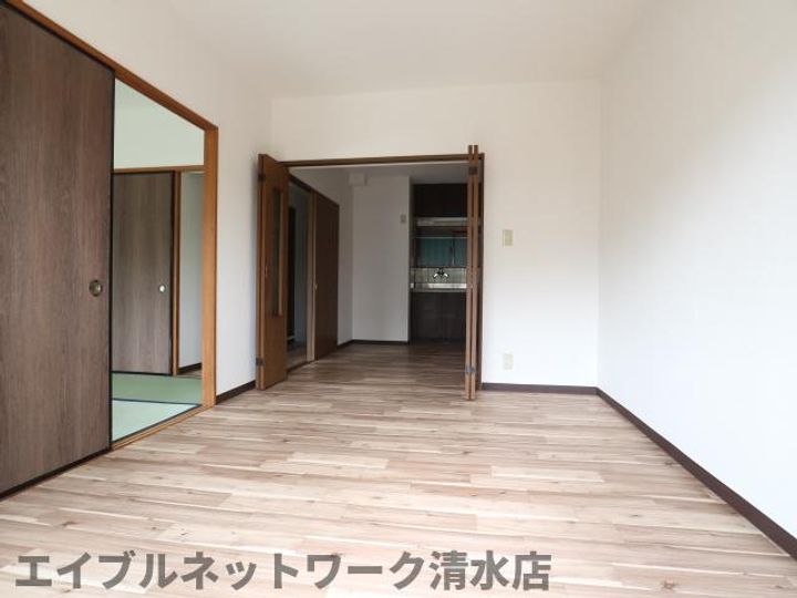 静岡県静岡市清水区押切(マンション)の賃貸物件の居間