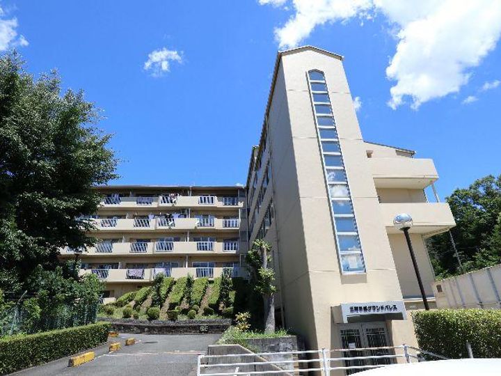 奈良県奈良市秋篠町(マンション)の賃貸物件の外観