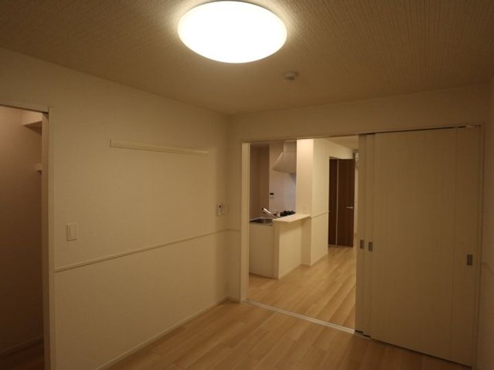 奈良県奈良市秋篠早月町(アパート)の賃貸物件の居間