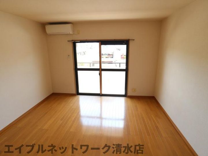 静岡県静岡市清水区宮加三(マンション)の賃貸物件の居間