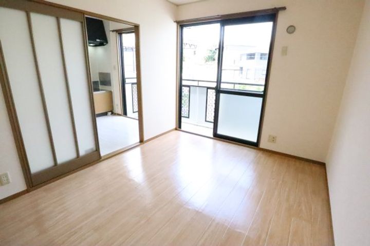 奈良県香芝市関屋(アパート)の賃貸物件の居間