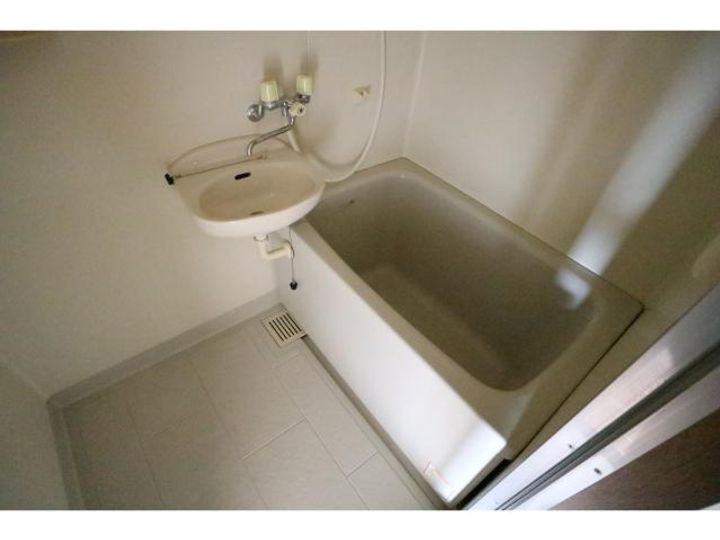 奈良県奈良市法蓮町(マンション)の賃貸物件325の風呂