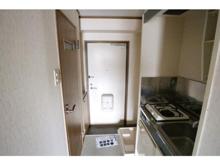 奈良県奈良市法蓮町(マンション)の賃貸物件325の玄関