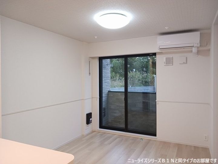 奈良県奈良市東九条町(アパート)の賃貸物件の居間