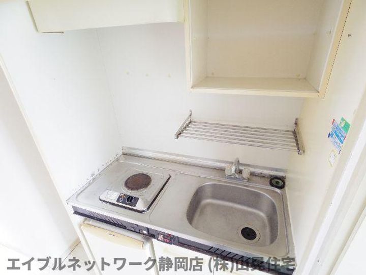 静岡県静岡市葵区上土1丁目(アパート)の賃貸物件のキッチン