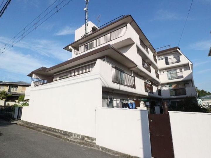 奈良県奈良市富雄北2丁目(マンション)の賃貸物件の外観