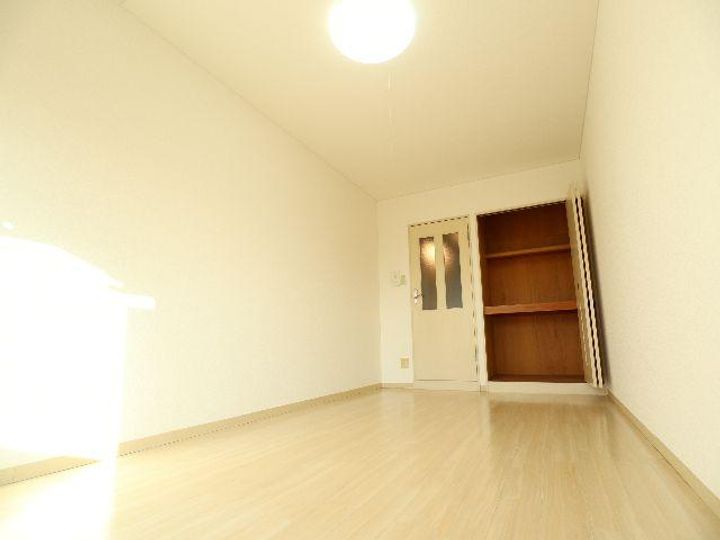 京都府木津川市木津(マンション)の賃貸物件507の居間