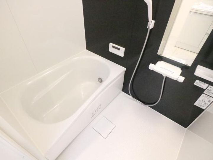 ソレイユビセレクト法蓮町Ⅰの風呂