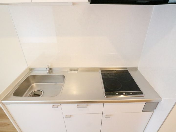 ソレイユビセレクト法蓮町Ⅱのキッチン