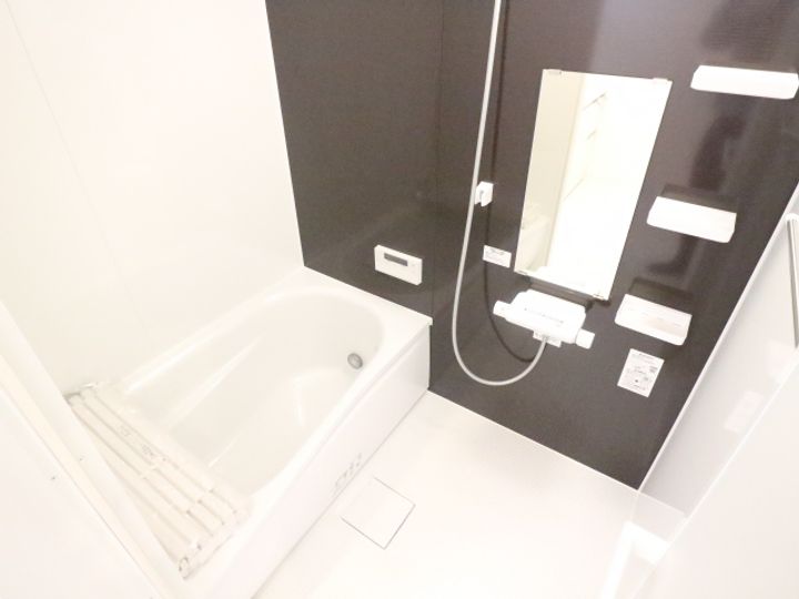 ソレイユビセレクト法蓮町Ⅱの風呂