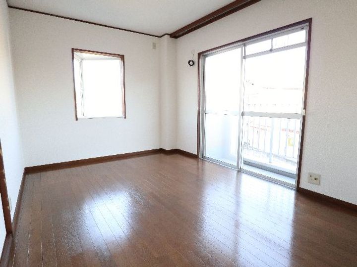 奈良県生駒市南田原町(マンション)の賃貸物件201の居間