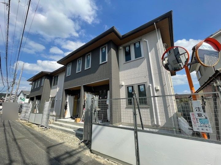 奈良県生駒郡斑鳩町龍田南5丁目(アパート)の賃貸物件の外観
