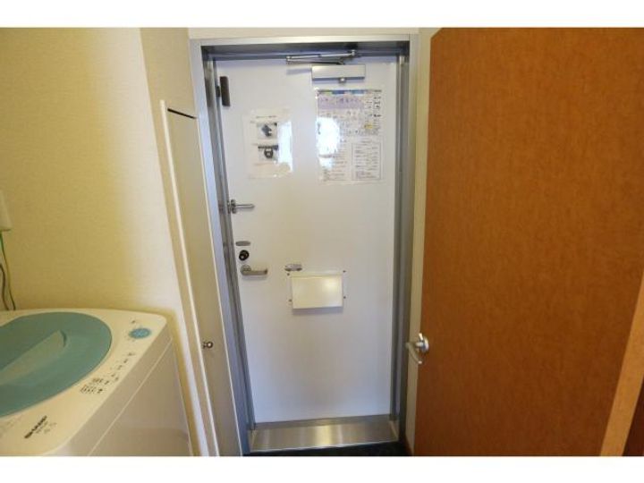 奈良県奈良市法蓮町(アパート)の賃貸物件202の玄関