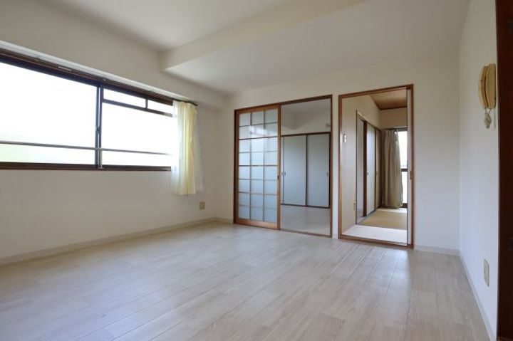 奈良県香芝市関屋(マンション)の賃貸物件601の居間