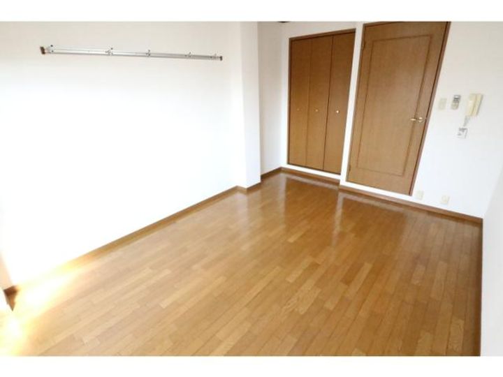 プレミール新大宮の居間