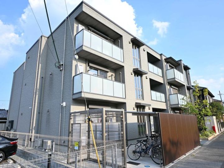 シャーメゾンアリビオの外観